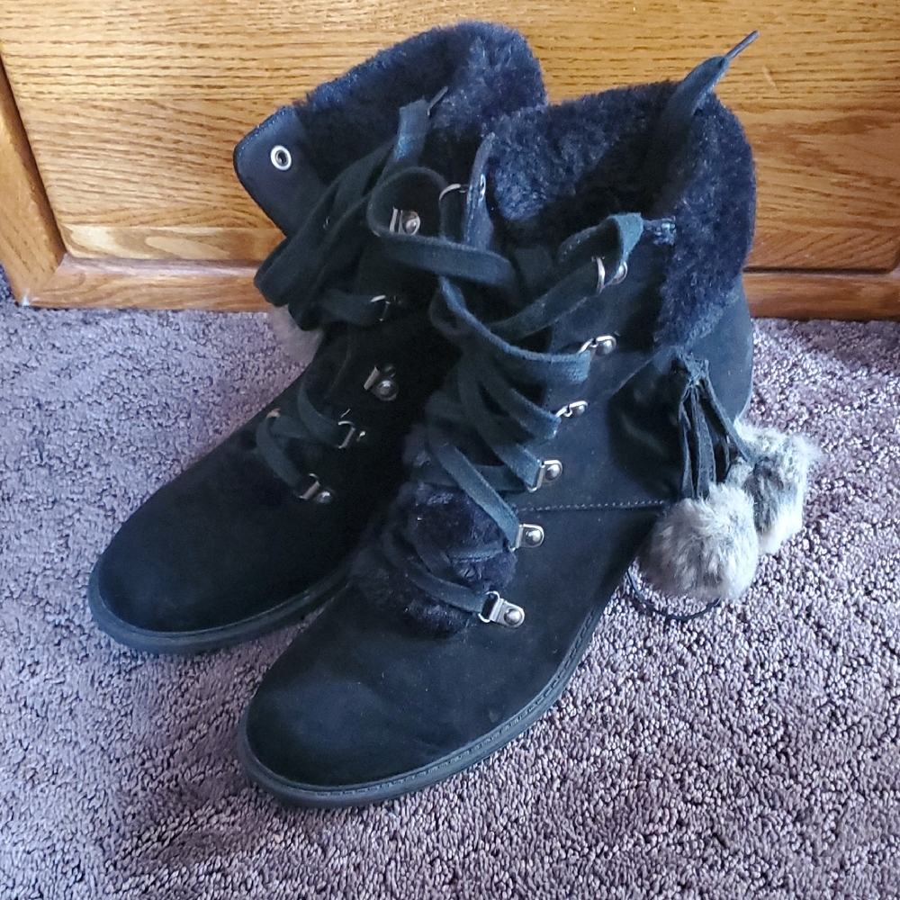 Women's Black Fur-Lined Boots